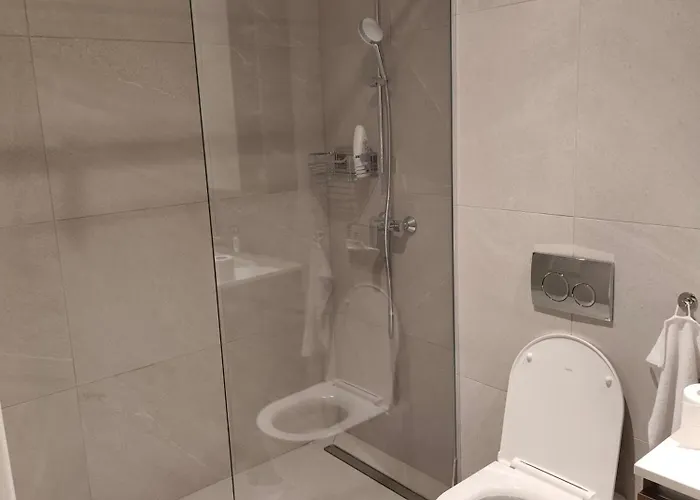 The Queen At Parkside Apartmán